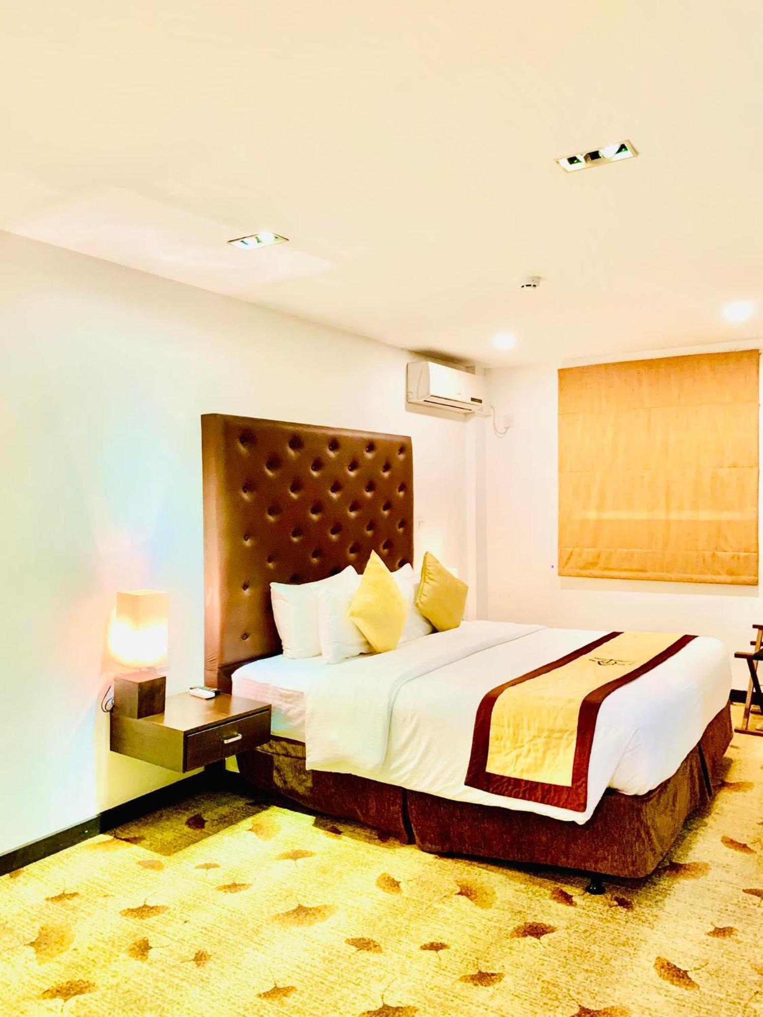 City Hotel Colombo 02 الغرفة الصورة